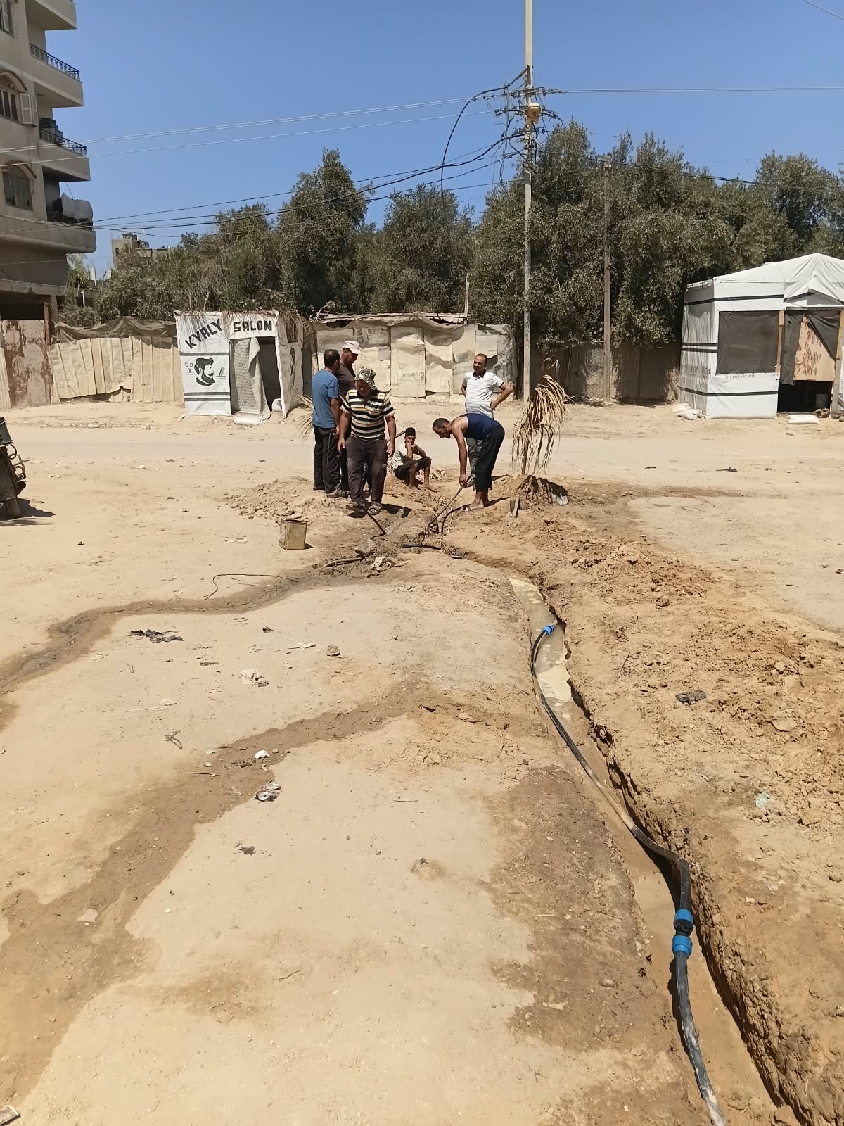 تركيب محبس مياه في مدخل الخوالدة