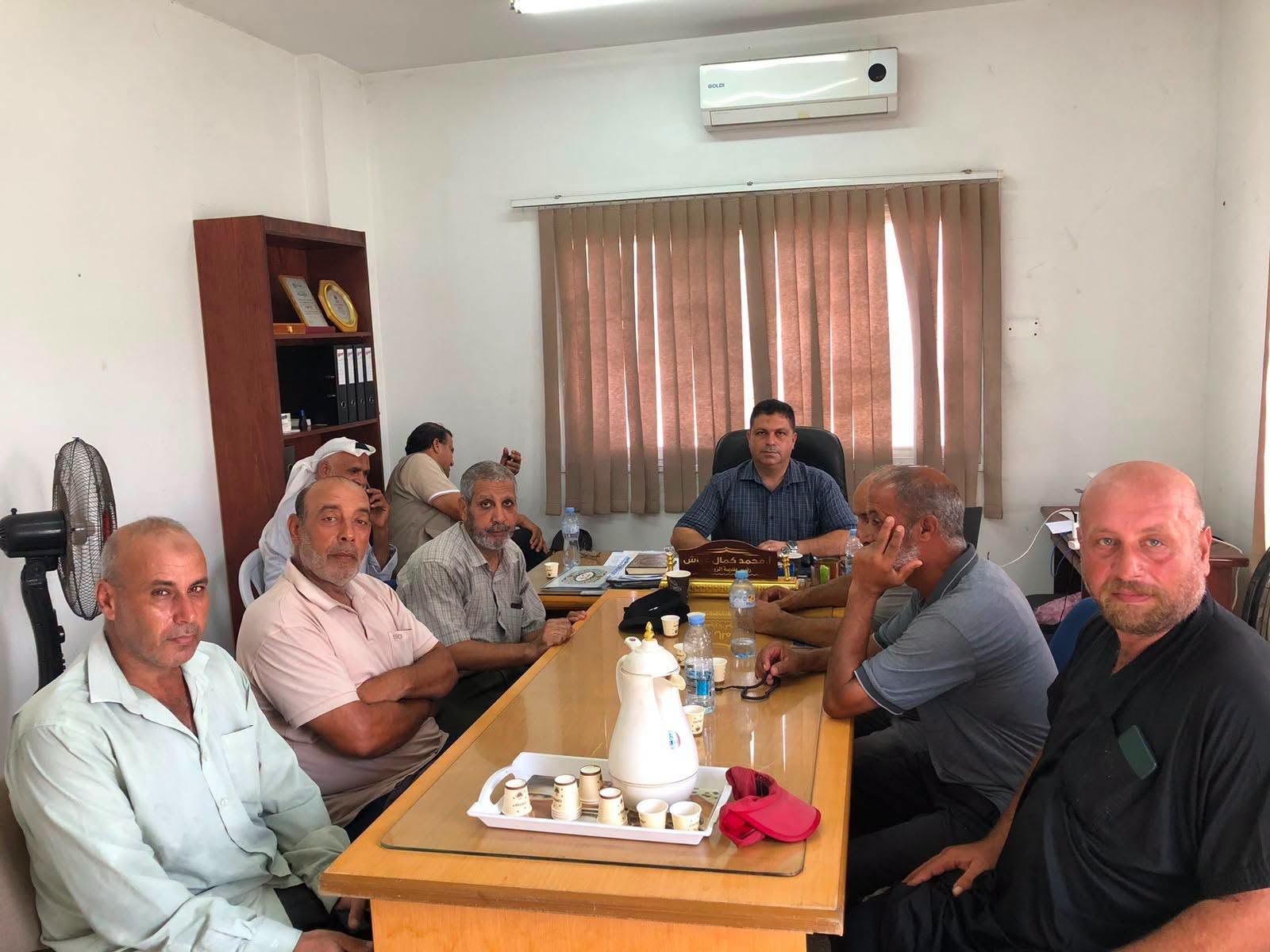استقبل رئيس بلدية الزوايدة أ. محمد كمال عياش وفدًا من سكان حي السماحات