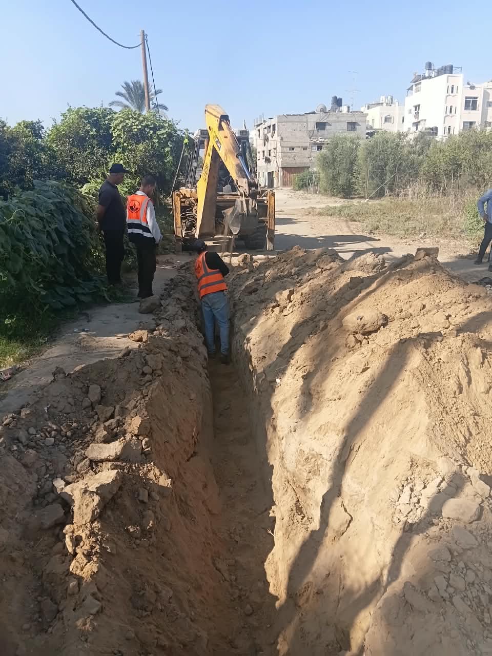 بلدية الزوايدة تواصل جهودها لكشف التعديات على شبكة المياه وتحسين وصول الخدمة للمواطنين